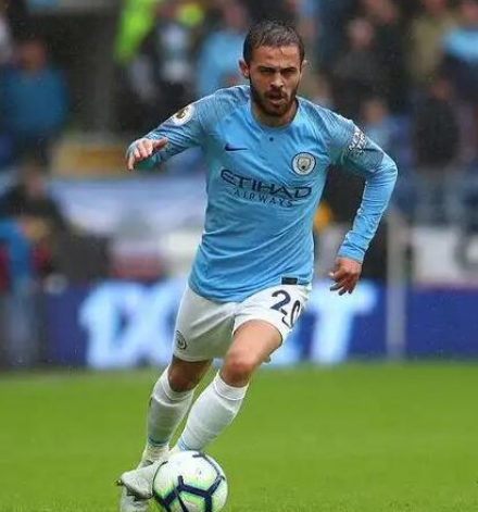 曼城强势复苏：B席谈防守关键与维拉之战展望