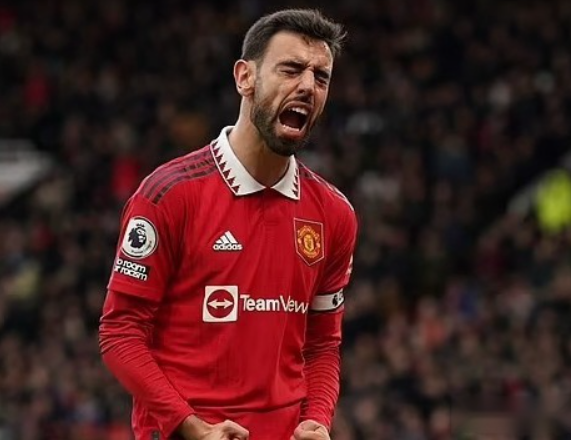 曼联4-2力克布莱顿，B费迎曼联生涯300场里程碑