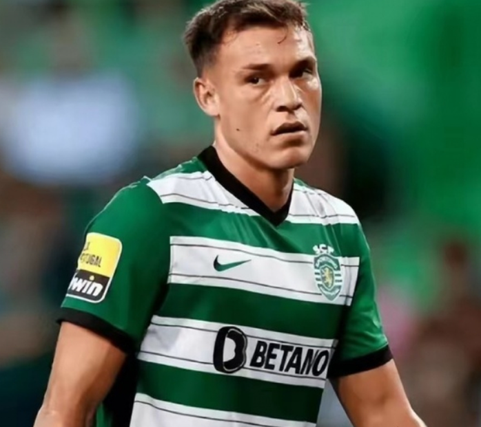 加拉塔萨雷冬窗引援聚焦：曼联中场乌加特成目标