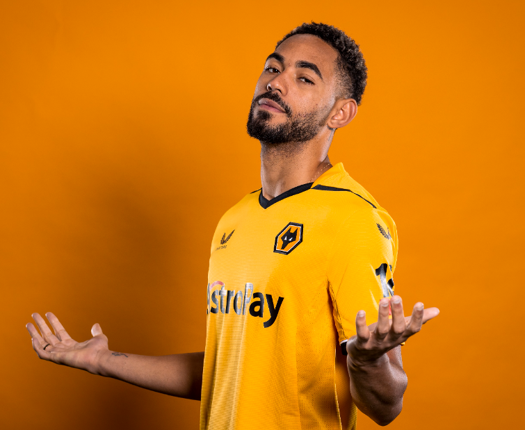 内维尔评曼联：引援助力，前六可期