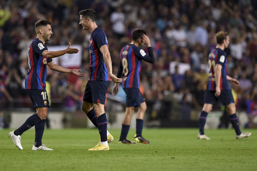 帕福斯主场筑防线,黄潜客场觅生机