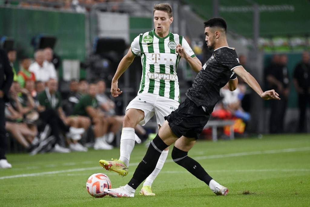 黑马主场战蓝军,欧冠生死局谁主沉浮