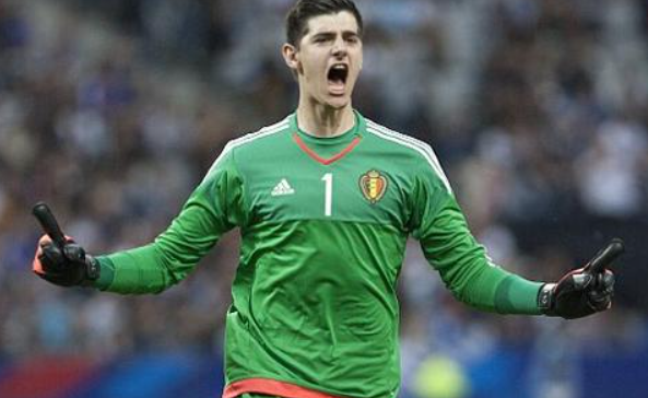 库尔图瓦欧冠高光:以“叹息之墙”之姿捍卫<a href='https://www.www.niaodie.cn,www.www.niaodie.cn,www.www.niaodie.cn,/news/tag/286.html' style='color: blue;'>皇马</a>尊严