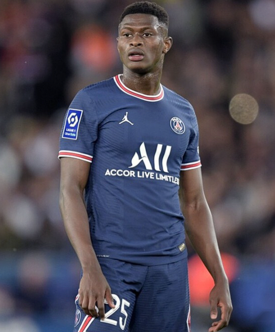 努诺 - 门德斯伤缺世预赛,葡萄牙主帅高度评价并应对赛程挑战