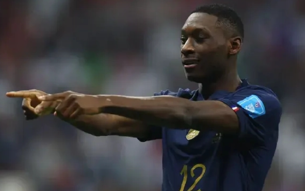 穆阿尼英超赛场受伤，伤愈后复出再遇波折