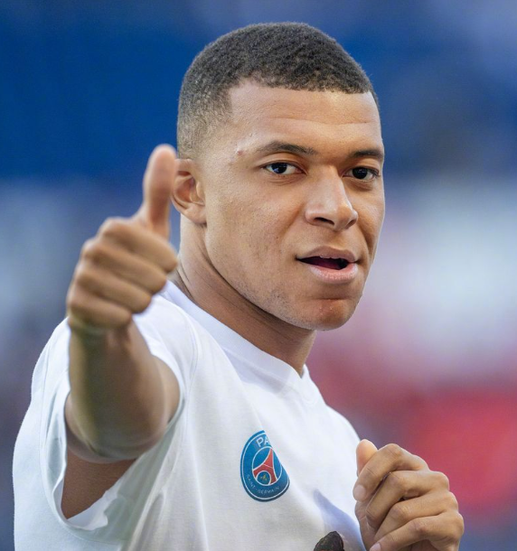 法国队世预赛晋级后:德尚畅谈晋级感受、世界杯展望与球队