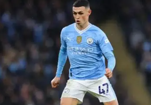 福登世预赛替补建功:畅谈回归与伪9号角色体验