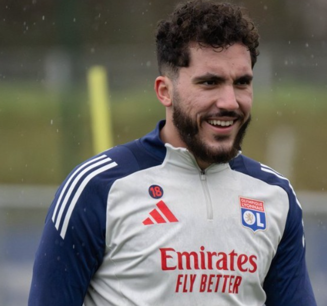 谢尔基转会曼城后打破偏见,展现职业态度与进取精神