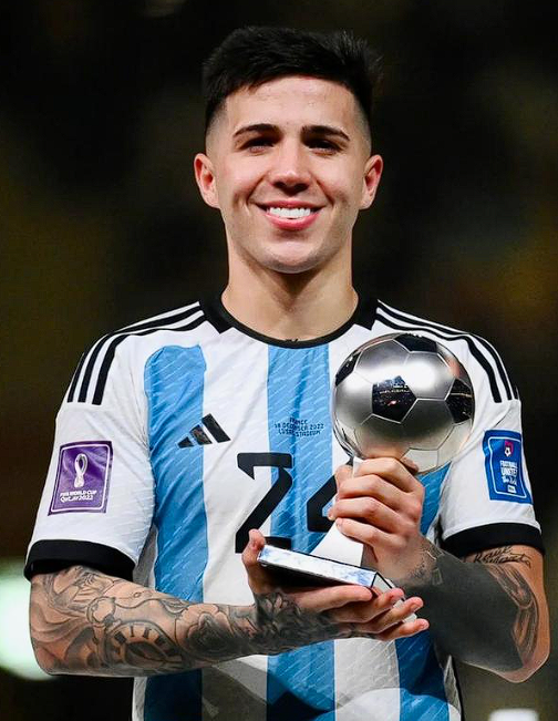 英超第12轮切尔西客战伯恩利:赛场突发意外状况