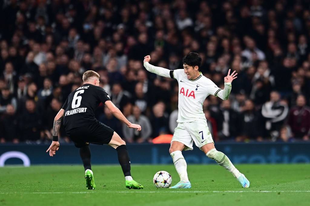 热刺欧冠征途：伤病阴霾下的坚韧逆袭