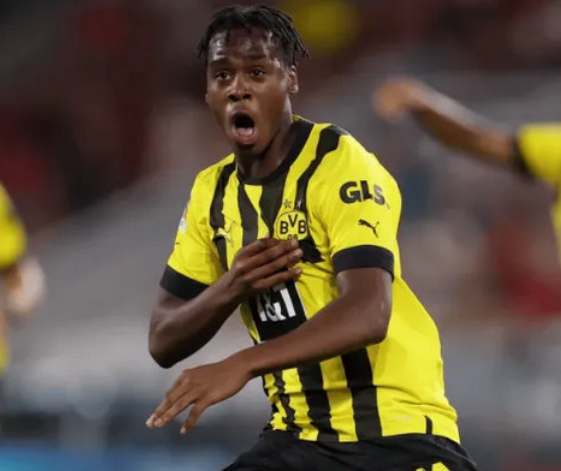 英超第12轮:吉滕斯助力切尔西客场奏凯