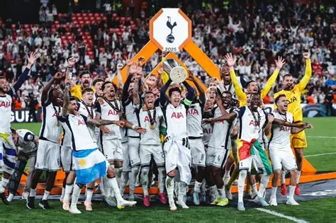 热刺欧冠征途：伤病潮下的逆袭与坚守