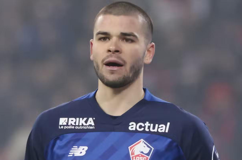 <a href='https://www.www.niaodie.cn,www.www.niaodie.cn,www.www.niaodie.cn,/news/tag/263.html' style='color: blue;'>法甲</a>赛场惊魂:巴黎门将舍瓦利耶受伤后的豁达感悟