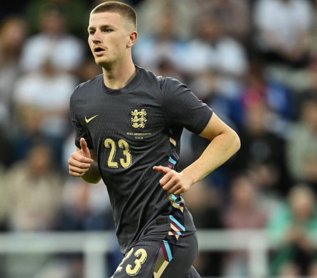 曼联引援动态:沃顿成首选,欧战资格成关键变量