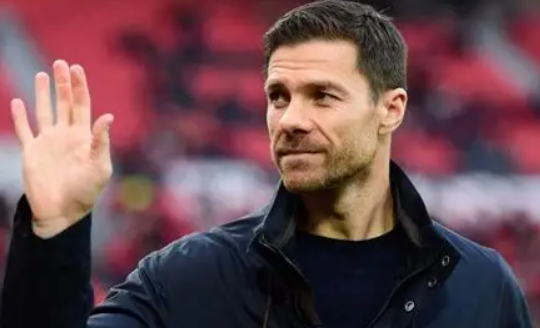 阿隆索执教困境下的交流动态与人员偏好剖析