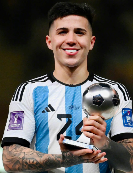 恩佐更换经纪公司,新东家背景引关注